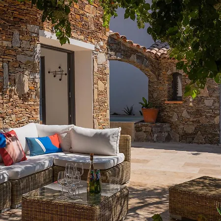 Vila Bernadette - Climatisee Pour 10 Personnes Avec Piscine A Hyeres-la Capte *