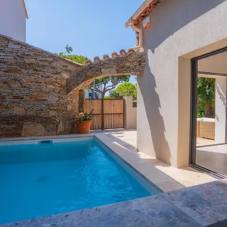 Vila Bernadette - Climatisee Pour 10 Personnes Avec Piscine A Hyeres-la Capte *